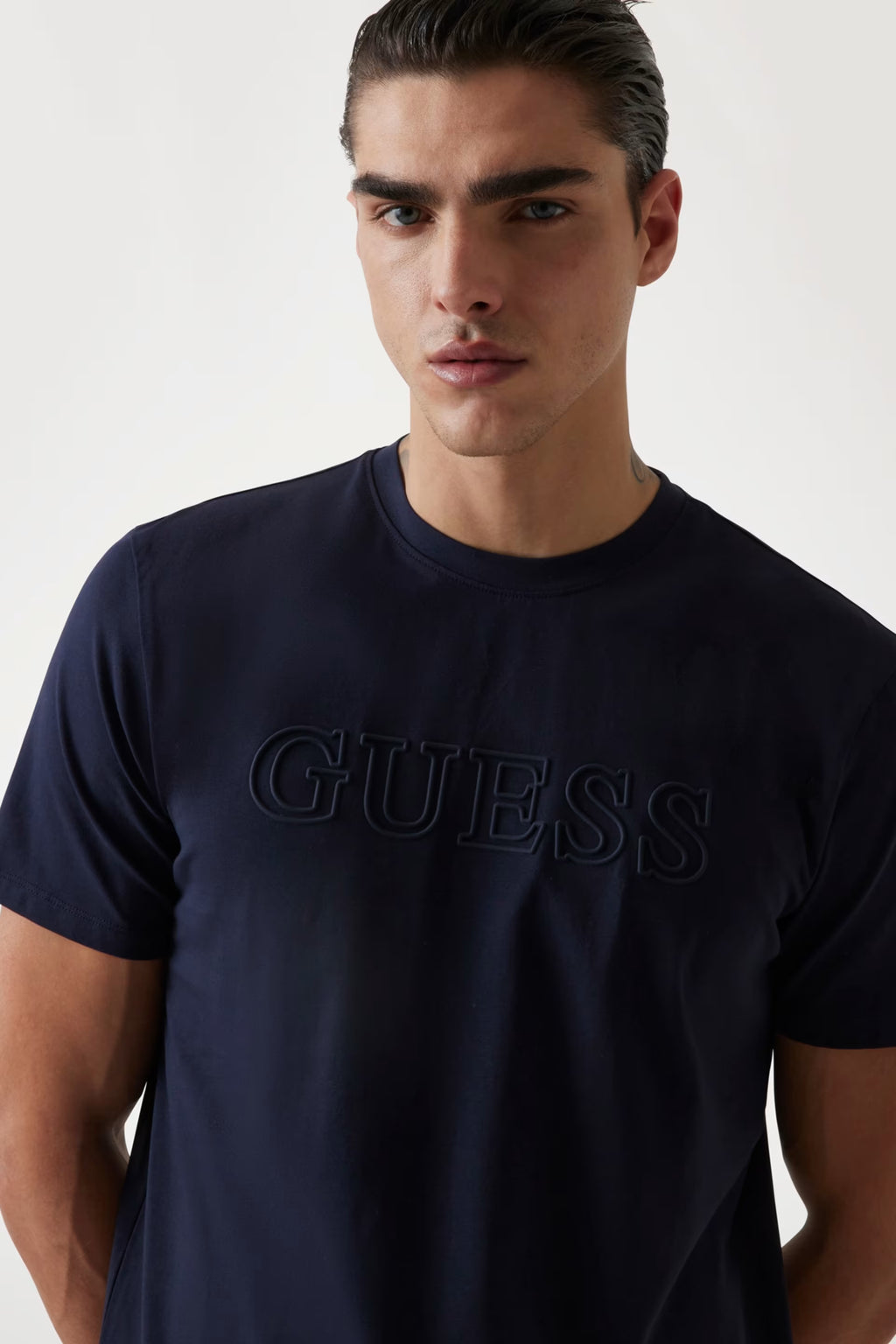 T-SHIRT GUESS