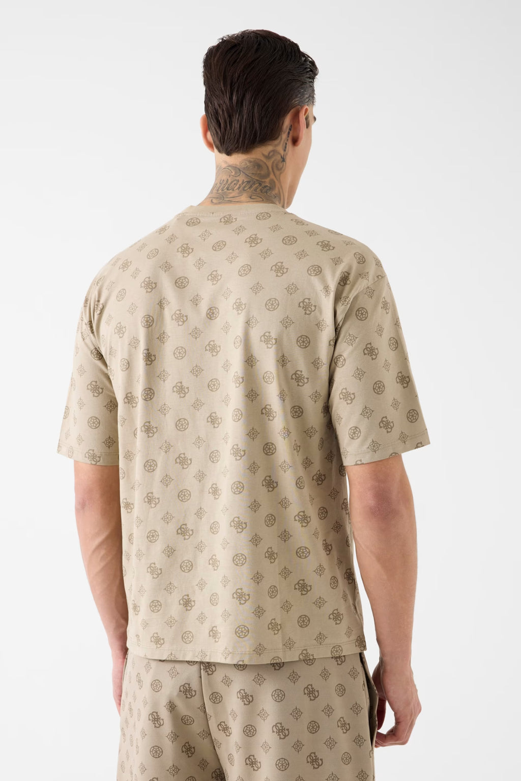 T-SHIRT GUESS