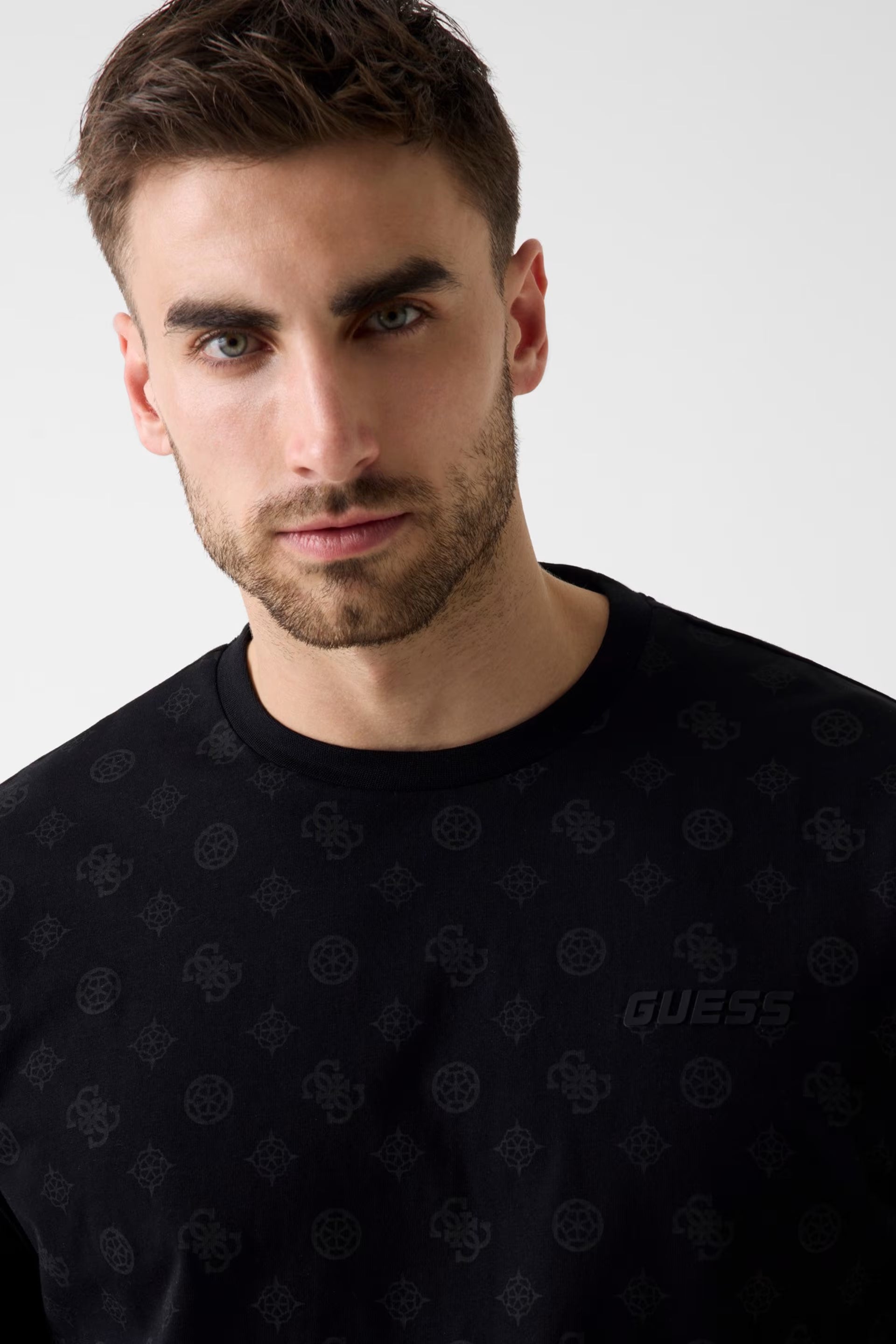 T-SHIRT GUESS