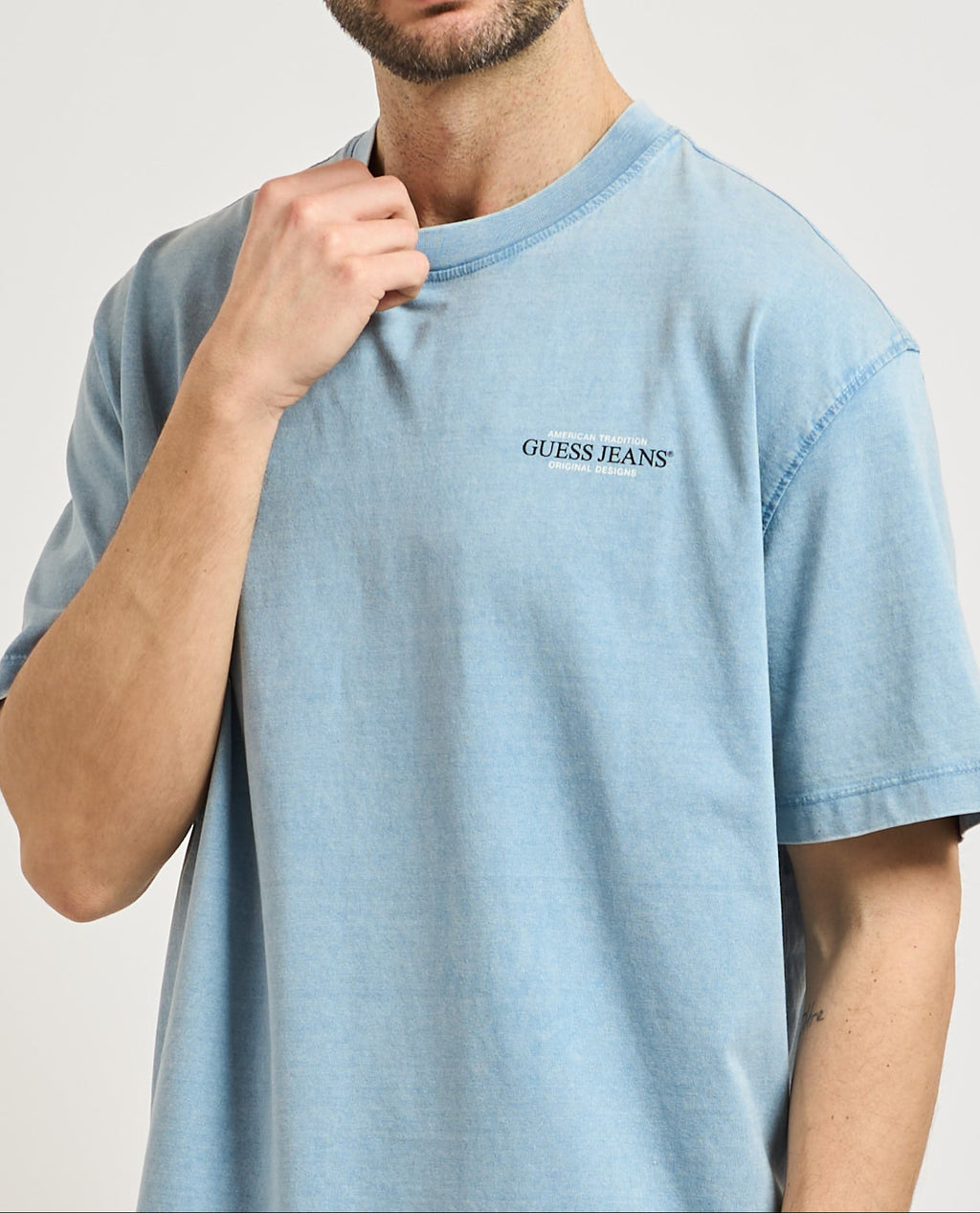 T-SHIRT GUESS