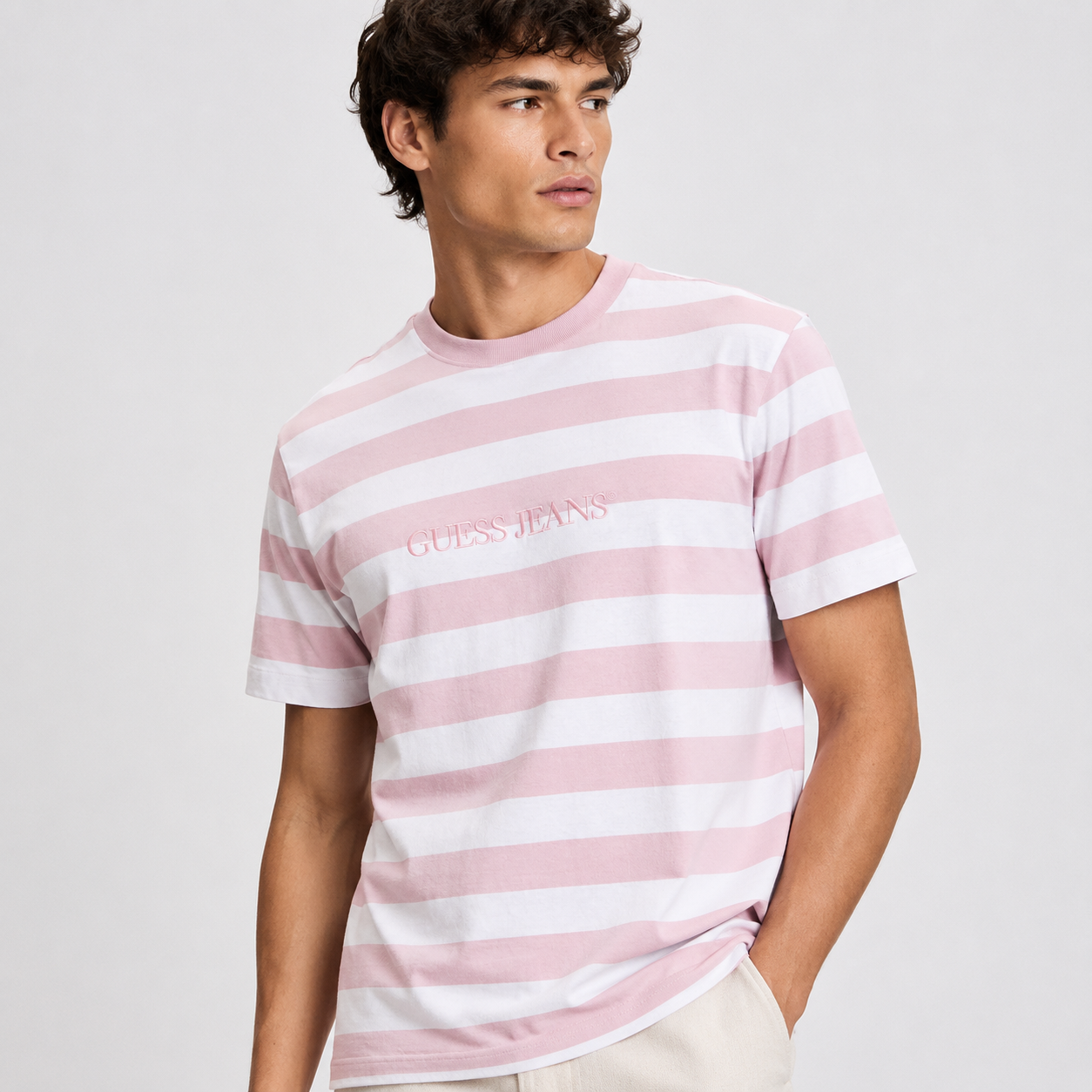 T-SHIRT GUESS