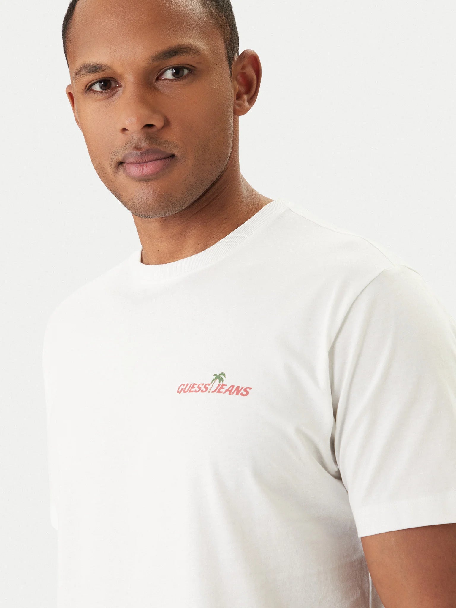 T-SHIRT GUESS