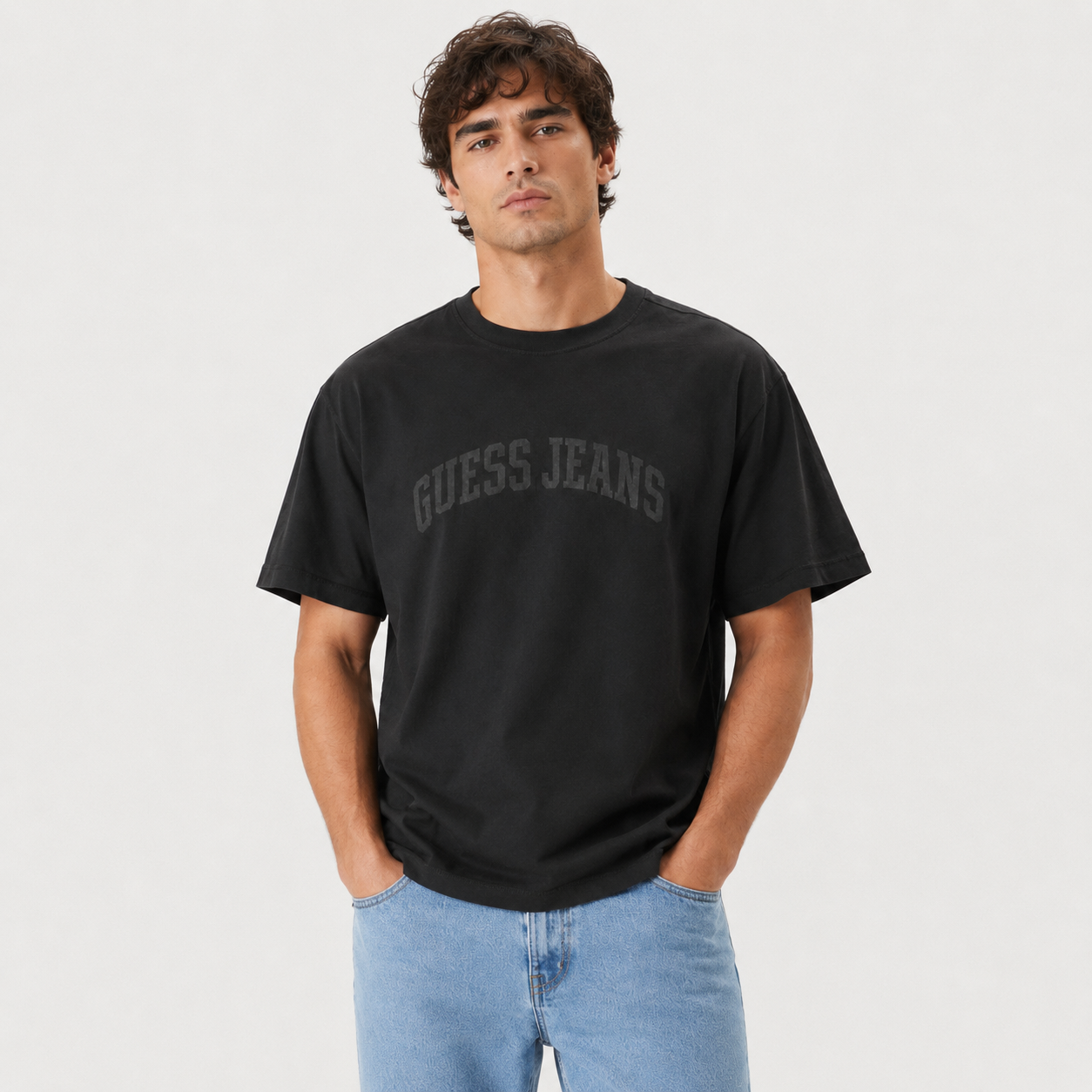 T-SHIRT GUESS