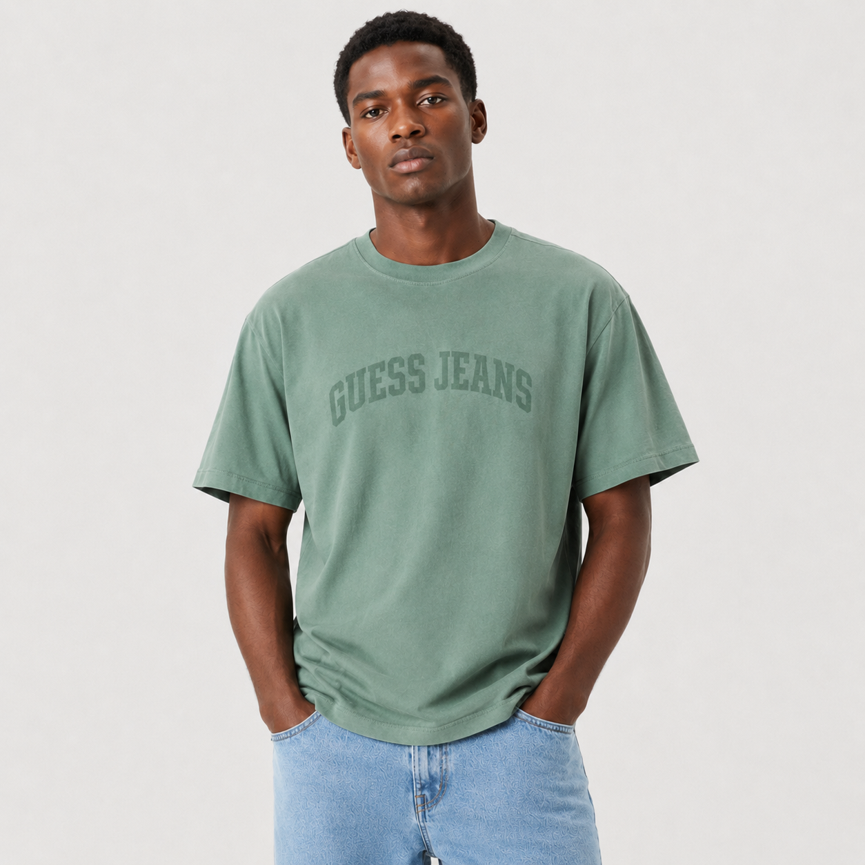 T-SHIRT GUESS