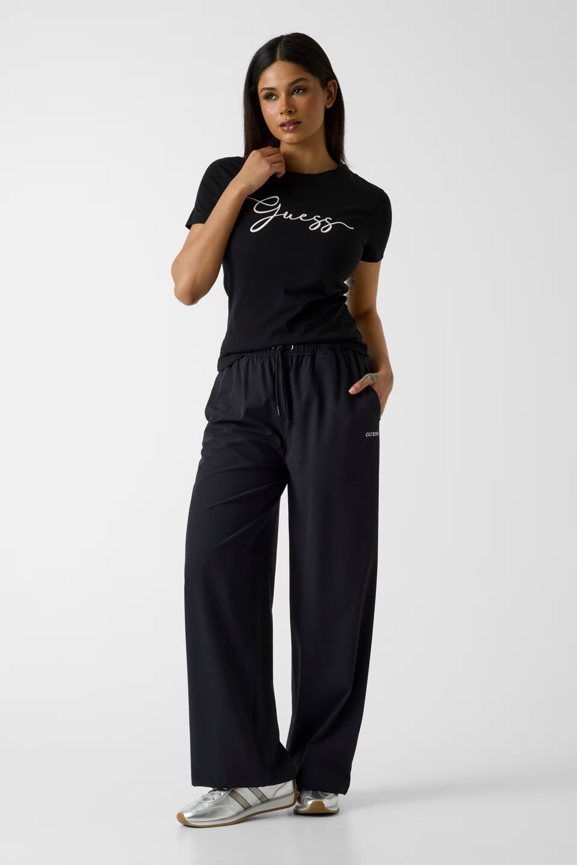 T-SHIRT GUESS