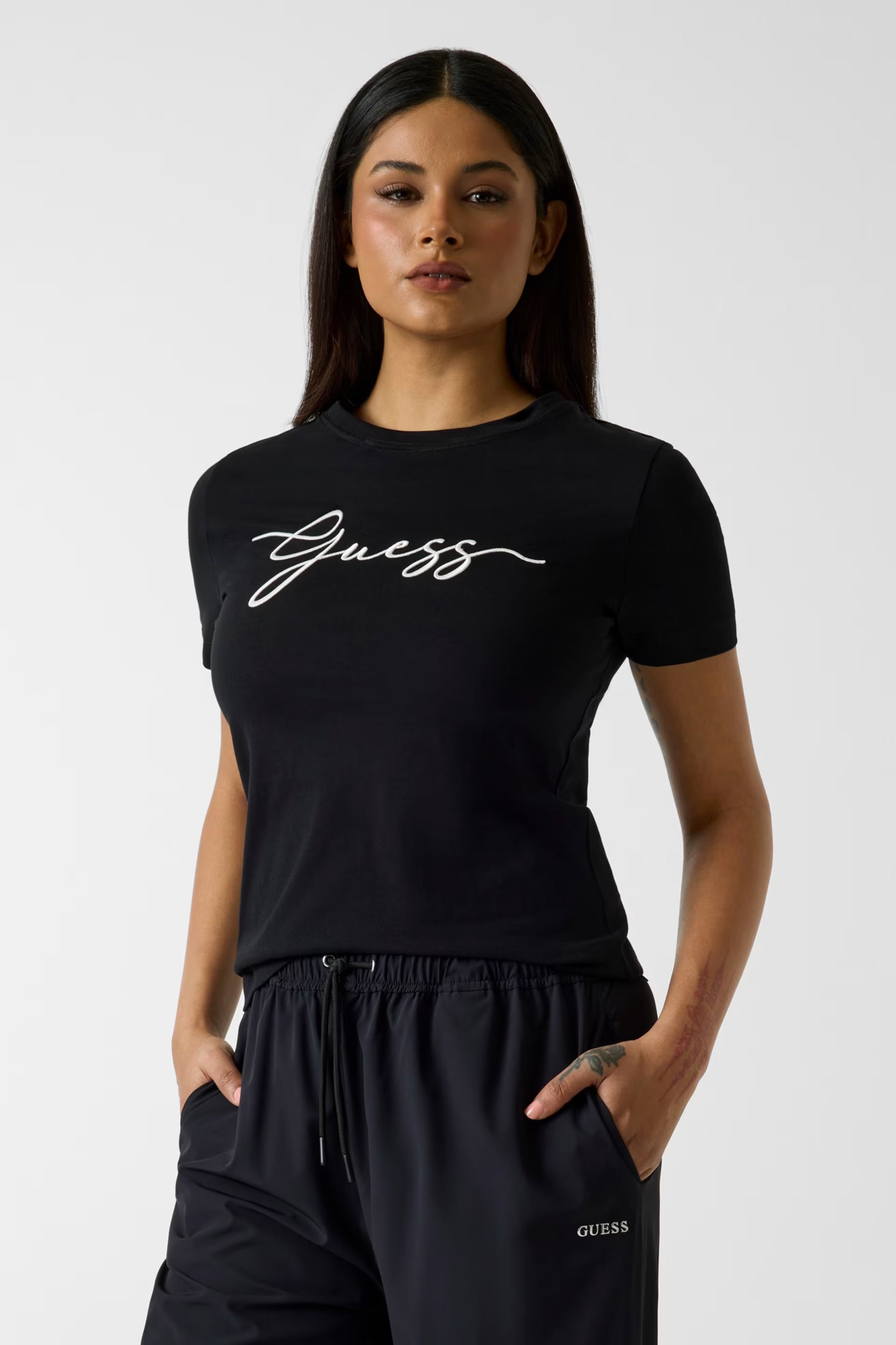 T-SHIRT GUESS