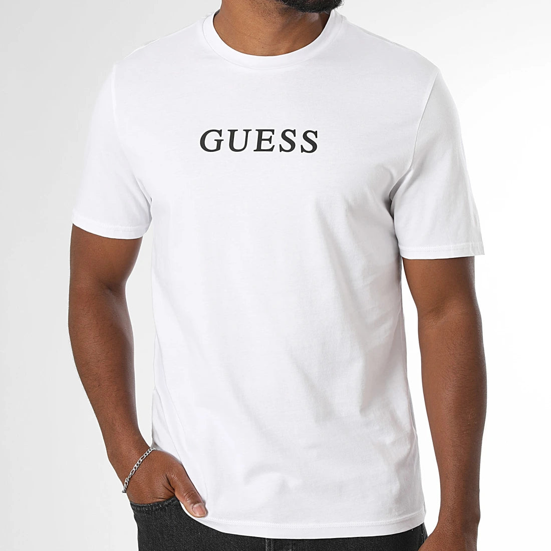 T-SHIRT GUESS