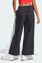 PANTALONE ADIDAS WOVEN A PALAZZO