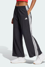 PANTALONE ADIDAS WOVEN A PALAZZO