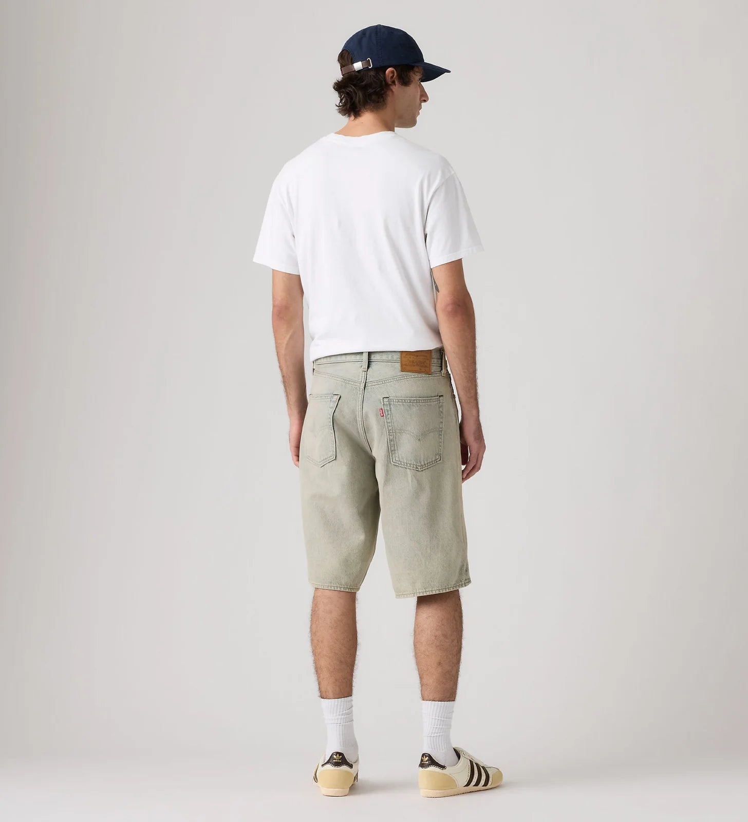 BERMUDA LEVIS JEANS